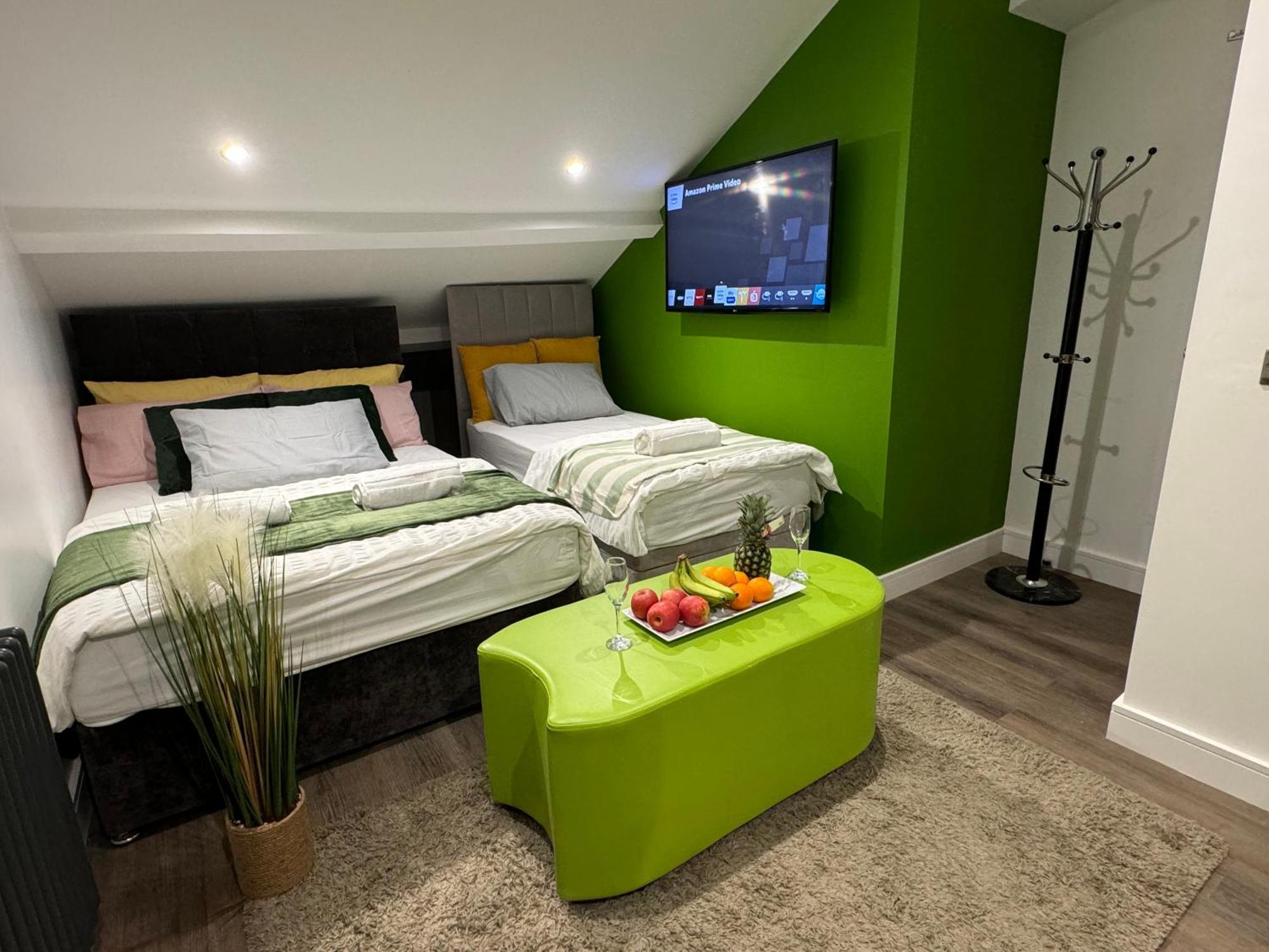 Elland Southgate Luxury Apartments מראה חיצוני תמונה