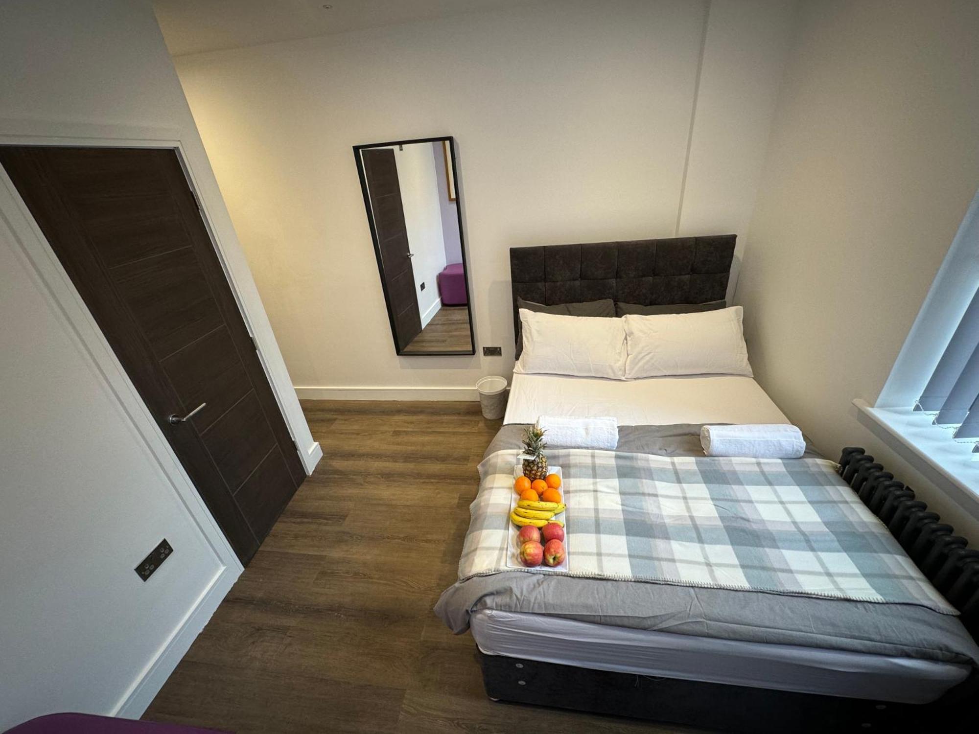 Elland Southgate Luxury Apartments מראה חיצוני תמונה